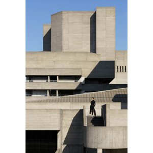 Fotografie Standing Tall Building, Minorstep, 26.7 × 40 cm