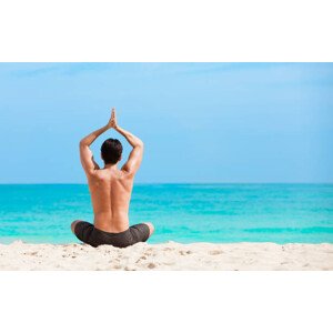 Fotografie Man meditating on the beach, kieferpix, 40 × 26.7 cm