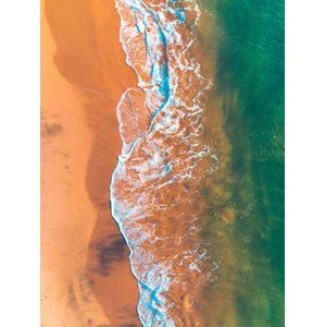 Fotografie Ocean waves breaking on white sand, CHUNYIP WONG, 30 × 40 cm