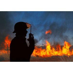Fotografie Fireman on radio, Grant Faint, 40 × 26.7 cm