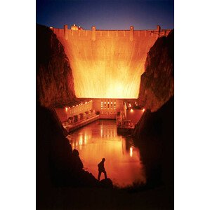 Fotografie Hoover Dam at Night, 26.7 × 40 cm