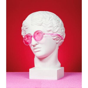Fotografie Head sculpture with pink eyeglasses, lambada, 34.3 × 40 cm