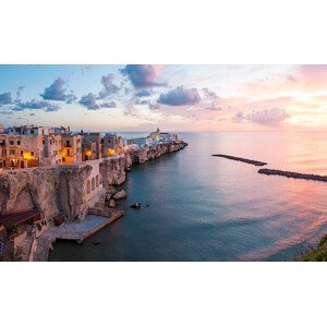 Fotografie Vieste, Promontorio del Gargano, Puglia, Italy, Peter Adams, 40 × 24.1 cm