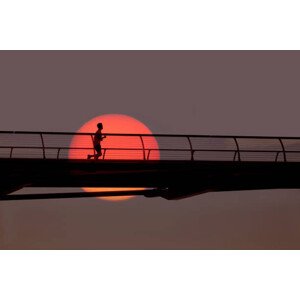 Fotografie Man out for morning run over bridge., Grant Faint, 40 × 26.7 cm