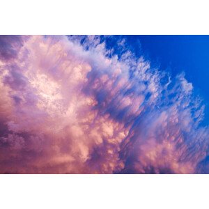 Fotografie Surreal science fiction fantasy cloudscape, purple, Andrew Merry, 40 × 26.7 cm