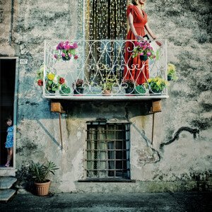 Fotografie Chains of Gold, ambra, 40 × 40 cm