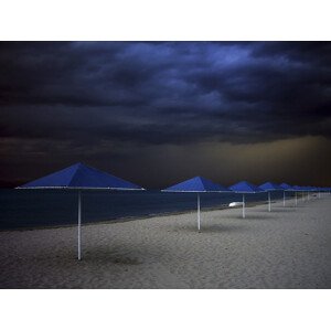 Fotografie Umbrella blues, Aydin	Aksoy, 40 × 30 cm