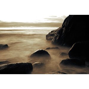Fotografie Darkness Comes, Mel Brackstone, 40 × 26.7 cm