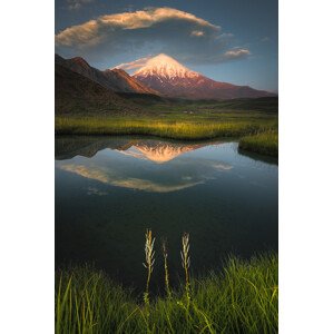 Fotografie God's Hand on Mount Damavand, Majid Behzad, 26.7 × 40 cm