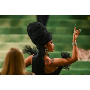 Fotografie The 2024 Met Gala Celebrating Sleeping, Ray Tamarra, 40 × 26.7 cm